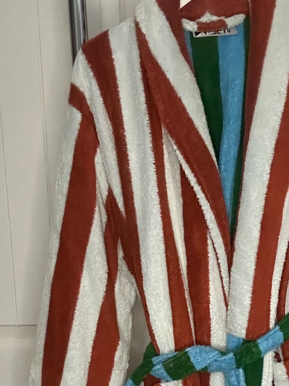 Dusen Dusen Striped Terry Cloth Robe | size small